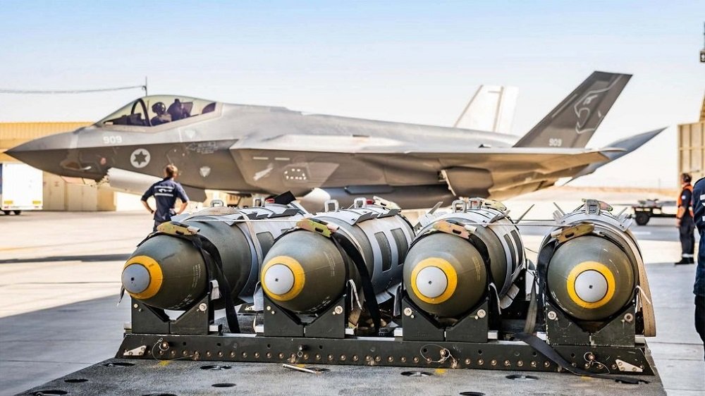 ivancp25's tweet photo. Un avión de combate #F35I “Adir”, de la Fuerza Aérea de #Israel 🇮🇱, derribó un avión de combate #YAK130 de la Fuerza Aérea de #Irán 🇮🇷. Es el primer derribo en la historia de 1 avión de combate tripulado por parte de un avión de combate F-35 #Adir (Poderoso, en hebreo). #Historia https://t.co/25a8YBbRBW