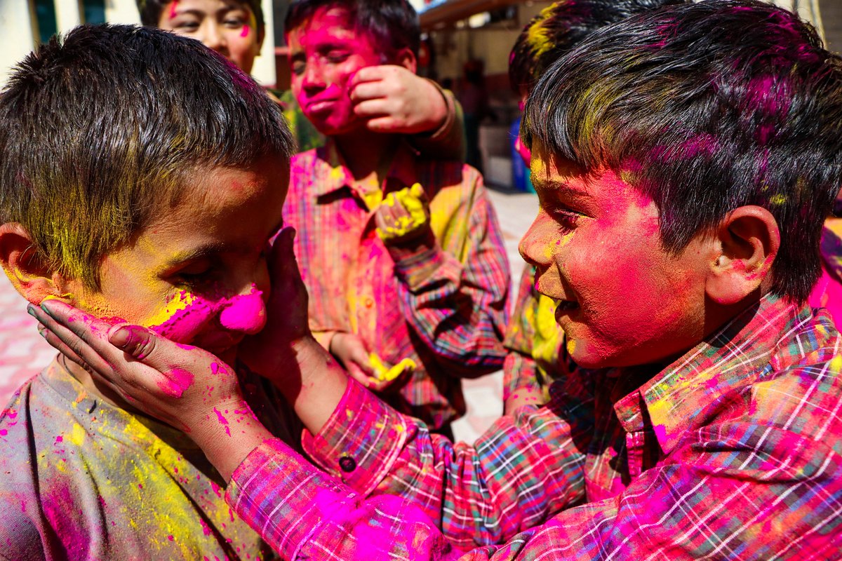 airnews_abad's tweet image. રાષ્ટ્રપતિ, ઉપરાષ્ટ્રપતિ અને પ્રધાનમંત્રીએ દેશવાસીઓને હોળીની શુભેચ્છા પાઠવી

#Holi2026 #HoliCelebrations #Greetings