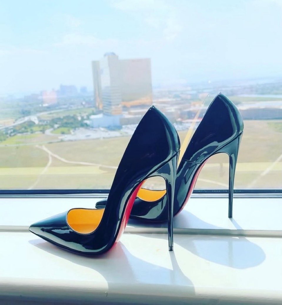 Louboutin Delisi tweet media