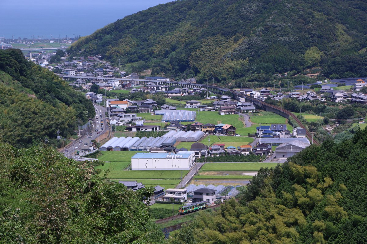 tokiwa_2000's tweet photo. #内山線開業40周年
南予を近くした、国鉄末期の貴重な新規開業路線。 https://t.co/5E3tPlkrRT