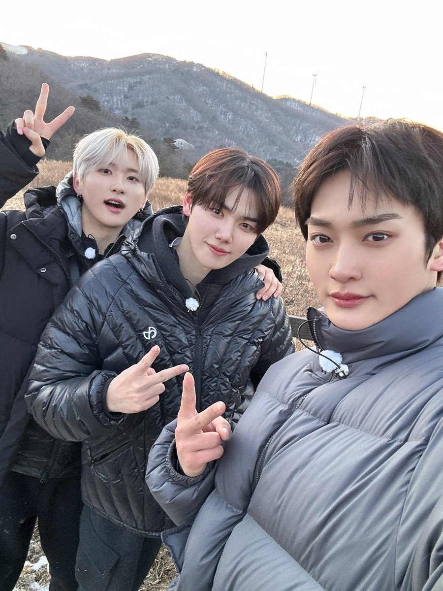CRAVITYstarship's tweet photo. [#C_LOUD]
CRAVITY PARK (크래비티 파크) EP.115-116
⠀
🎬 [체삶의 험현장 특집] 보러가기
▶ https://t.co/dF30ZYq018
▶ https://t.co/kdiFeETicS
  
#CRAVITY #크래비티
#우빈 #민희 #태영
#CRAVITY_PARK #크래비티파크 https://t.co/NderJ21DoZ