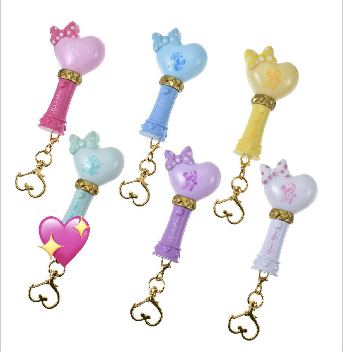 __Minnie__28's tweet photo. ミニーシークレットキーホルダーペンライト
ミニーシークレットうちわ ディズニーストア

譲：💖
求：定価+送料

郵送でのお取り引き希望しております。
お気軽にお声掛けください🙇🏻‍♀️ https://t.co/TGqEOjNhMn