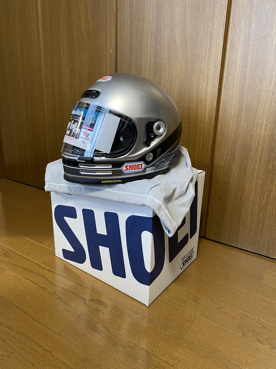 kurokabuto_head's tweet photo. 納ヘルしましたー
#shoei
#glamster https://t.co/hw6iUFzMjI