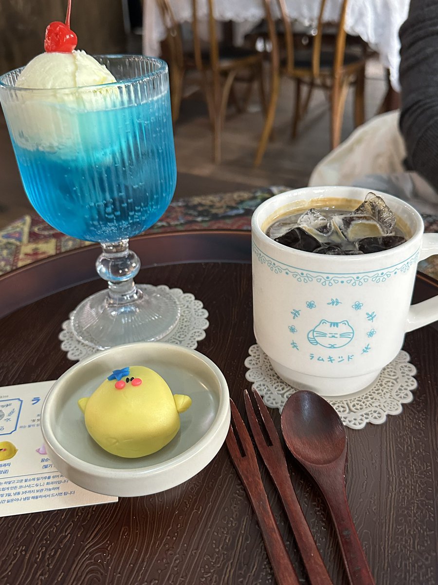 만두두 tweet media