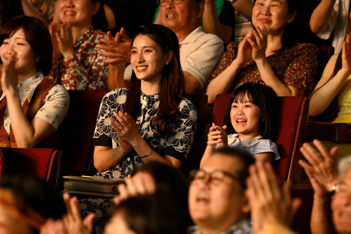 sukiyaki__movie's tweet photo. 映画『SUKIYAKI 上を向いて歩こう』

#柏木由紀子 役／ #土屋太鳳
坂本九の妻。
自身も第一線で活躍する傍ら、多忙を極める夫の心に寄り添い、共に手を取り合って歩み続けた。

🎬12月25日 (金) 公開
#SUKIYAKI上を向いて歩こう🎶 https://t.co/ZaFhhqmleo