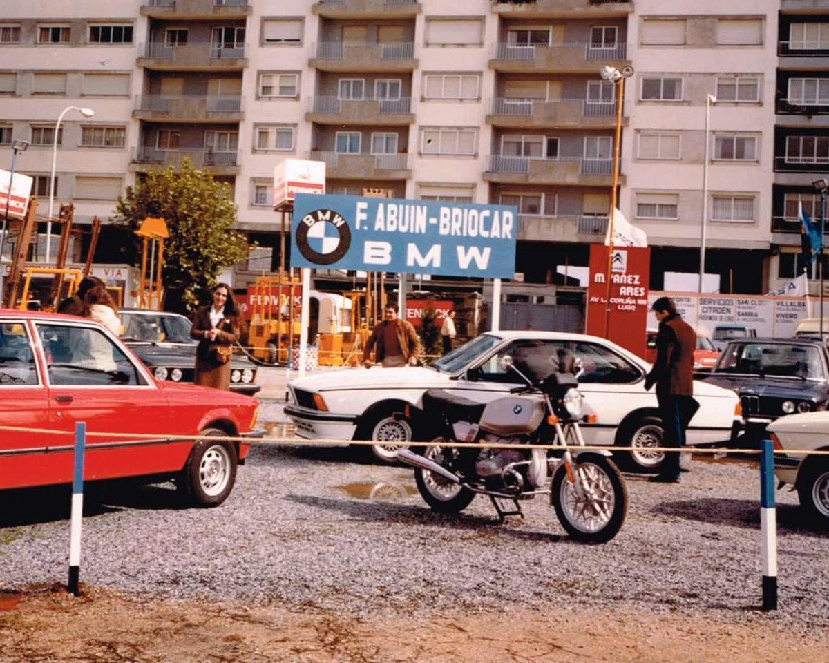 dieguito4694's tweet photo. Ya que estos días y próximamente se celebrarán Ferias del automóbil 
Pequeño recuerdo de las Ferias del automóbil de Lugo (de 1978 a 2000) https://t.co/t7BMjs6048