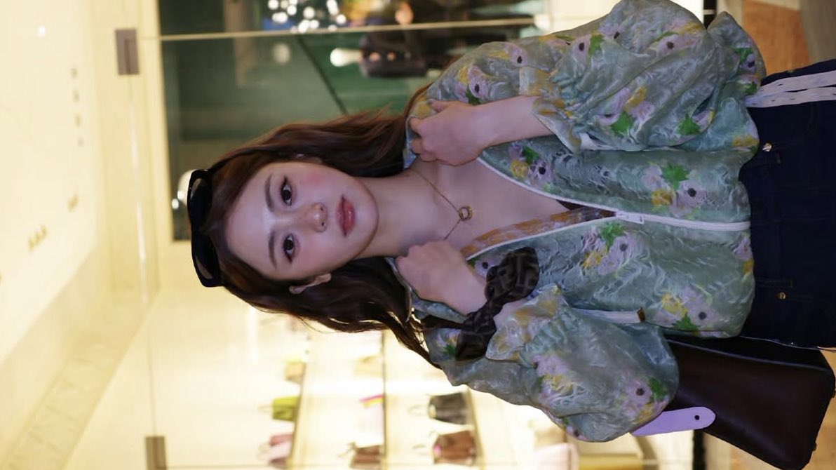 ⠀ 
⠀⠀ ⠀⠀ ⠀⠀ 📸 ﹑  @𝖇𝖆𝖇𝐲𝐤𝖆𝐱𝖎𝖓𝖆 ⠀ ݁ 
⠀⠀ ⠀⠀ ⠀⠀ has ─── ┈    ៸៸    ︶꒦
⠀⠀ ⠀⠀ ⠀⠀ posted ︳: from Korea to
‍‍ ‍ ‍⠀⠀    Italy 🩷✈️.  
⠀⠀ ⠀⠀ ⠀⠀
⠀