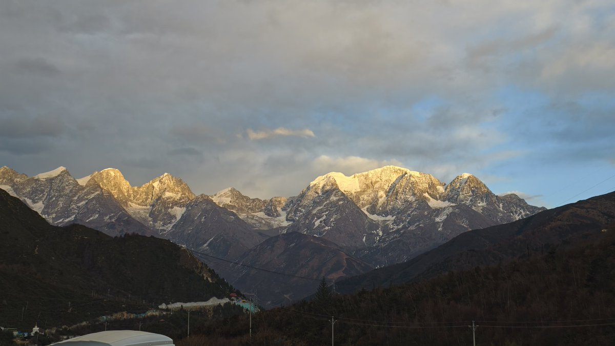 azzmxnhh's tweet photo. The west of SiChuan https://t.co/6DtJjrH0rA