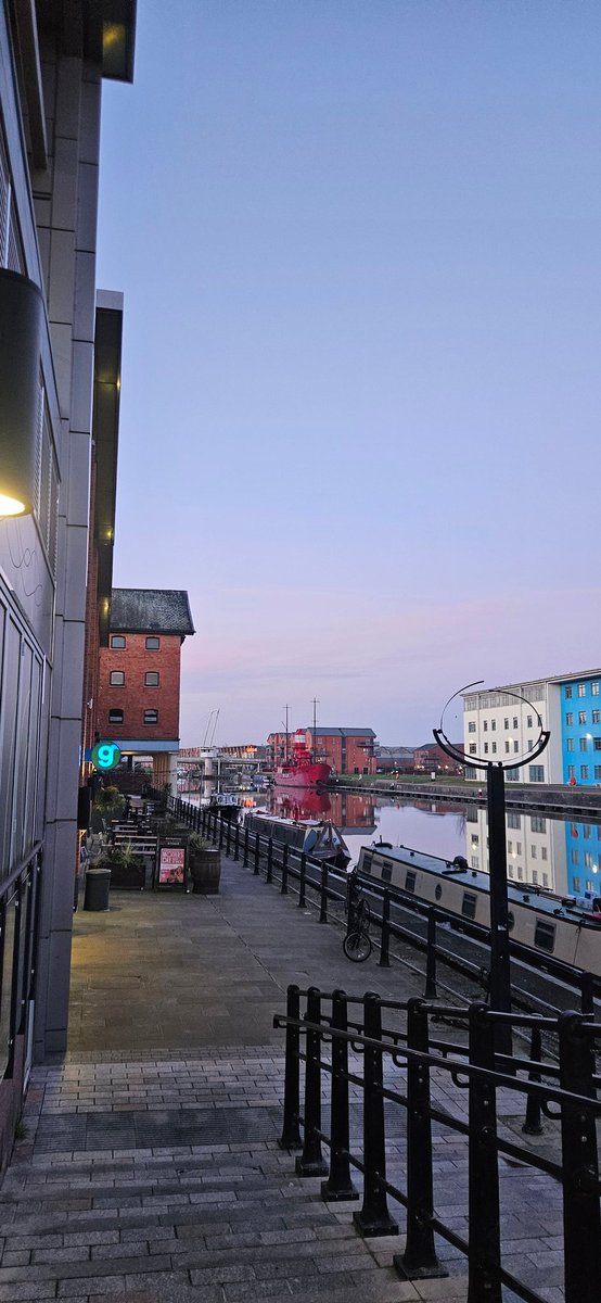 Captain Flint 🦖 tweet media