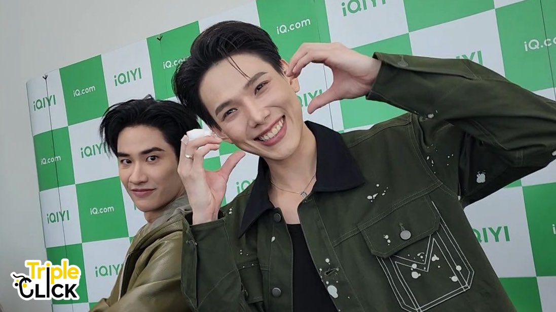 ฟังเต็มๆ #เตตะวัน- #ต้าห์อู๋พิทยา แท็กทีมกันมาพูดคุย ถึงความสนุกในการถ่ายทำ #รันนิ่งแมนไทยแลนด์ การพูดคุยจะสนุกขนาดไหน

📍 youtu.be/9Dx_sMYCY8M?si…

#Tawan_V
#Daou #oueiija #Nunew #JeffSatur #InkWaruntorn #OatPramote
#RunningManTH