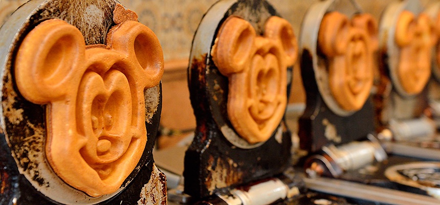 OLD DISNEY/NEW DISNEY tweet media