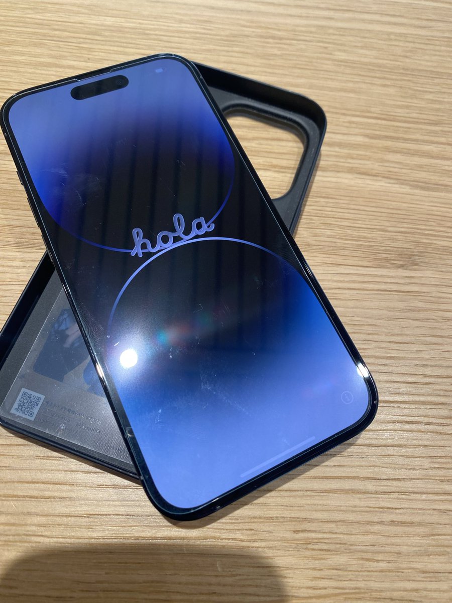310CDJP's tweet photo. 銀座のAppleまでやっとこさ辿りついて
iPhone直せないから新品やるよって言われて新品に!!!
帰ったらバックアップデータ戻しからじゃ
#GeniusBAR https://t.co/LQAzw3GVKS