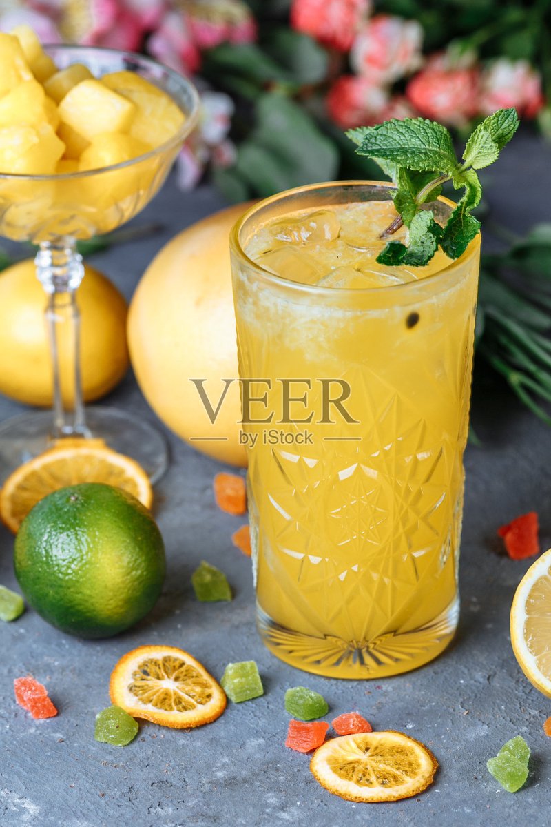 CheikhS73409861's tweet image. 5-Minute Mango Ginger Cooler! Blend 1 ripe mango (frozen!), 1 tsp grated ginger,  cup coconut water, u0026 a squeeze of lime. Top with mint—perfect for beating the heat! #QuickDrinks #SummerVibes