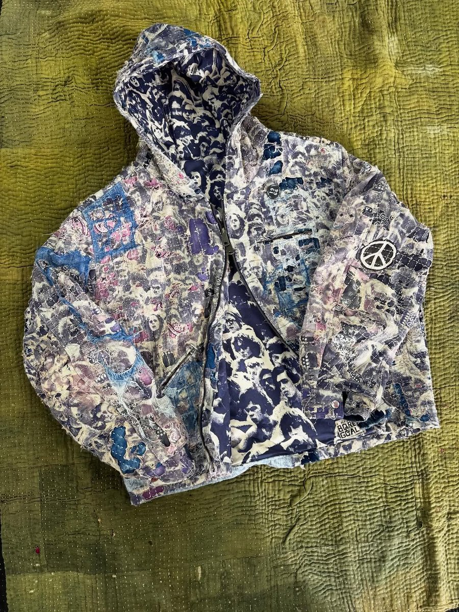 JustFreshKicks tweet media