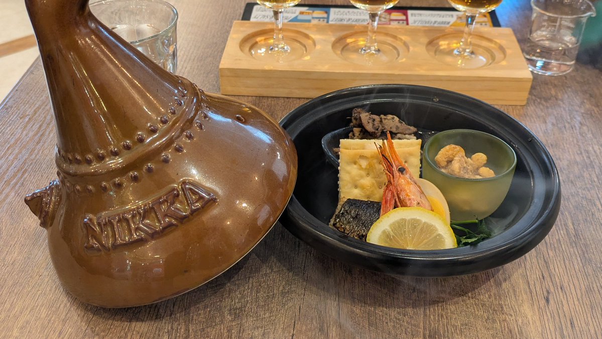 しーる tweet media