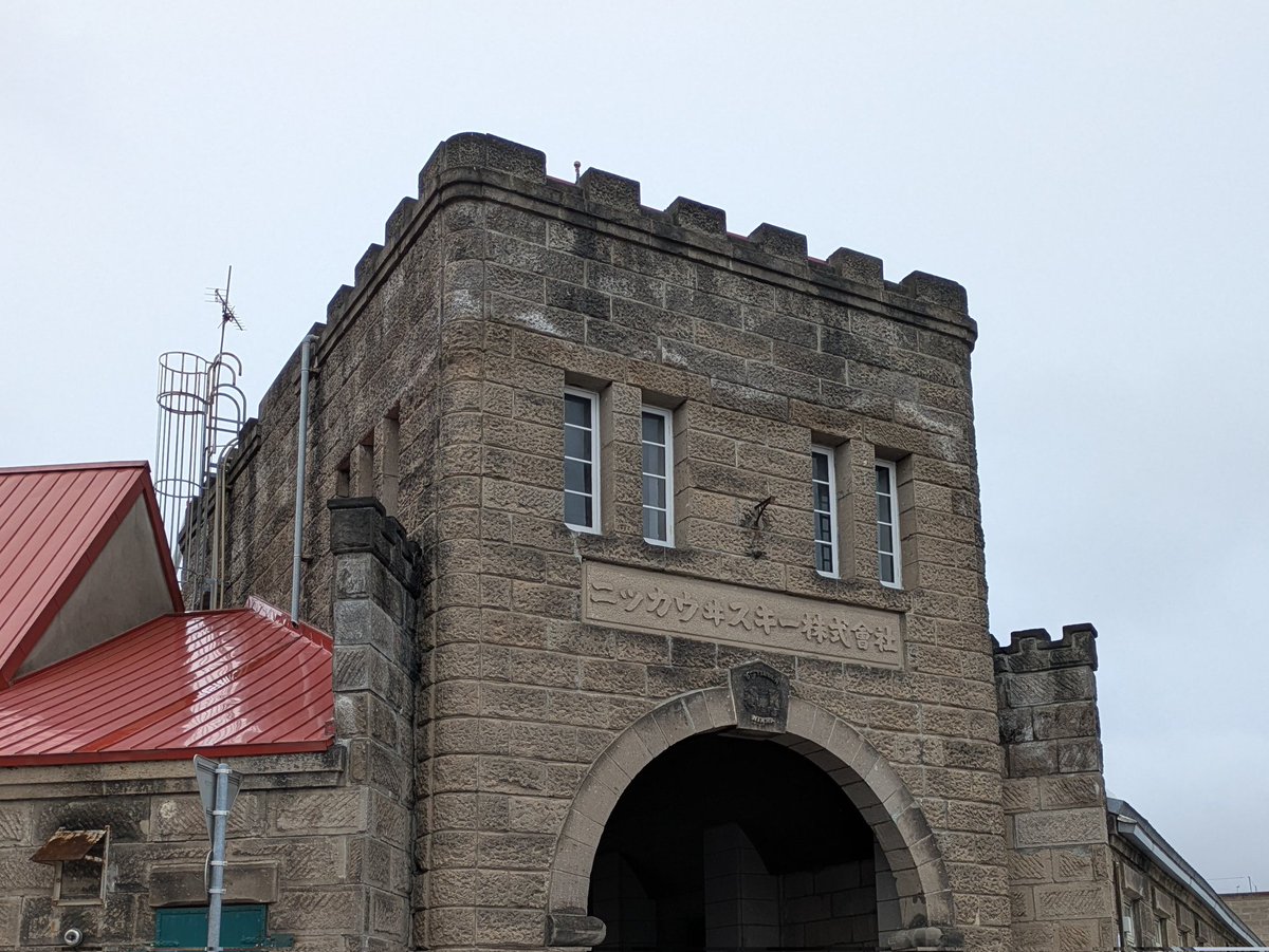 しーる tweet media