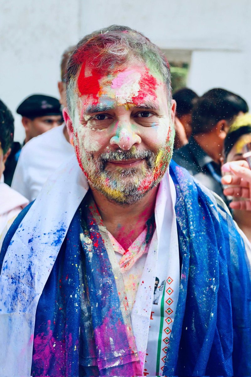 Aastha_INC's tweet photo. मोहब्बत बढ़ाने वाली और नफ़रत मिटाने वाली #होली मुबारक हो। 

रंगोत्सव स्पेशल 🫟 :LoP @RahulGandhi https://t.co/PNkljoIY7E