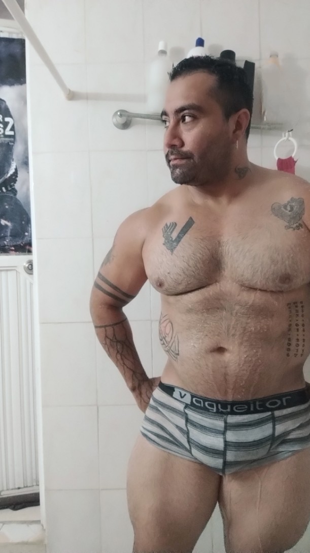 victor hugo tweet media