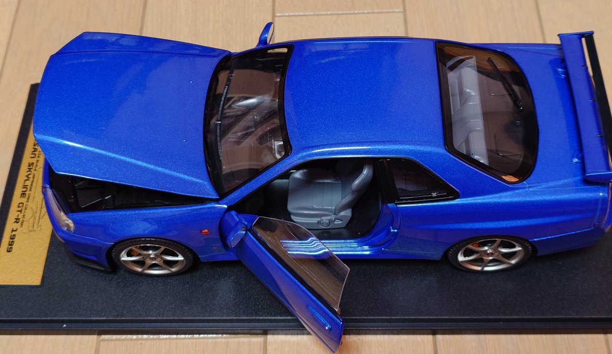 真っ黒たわし tweet media