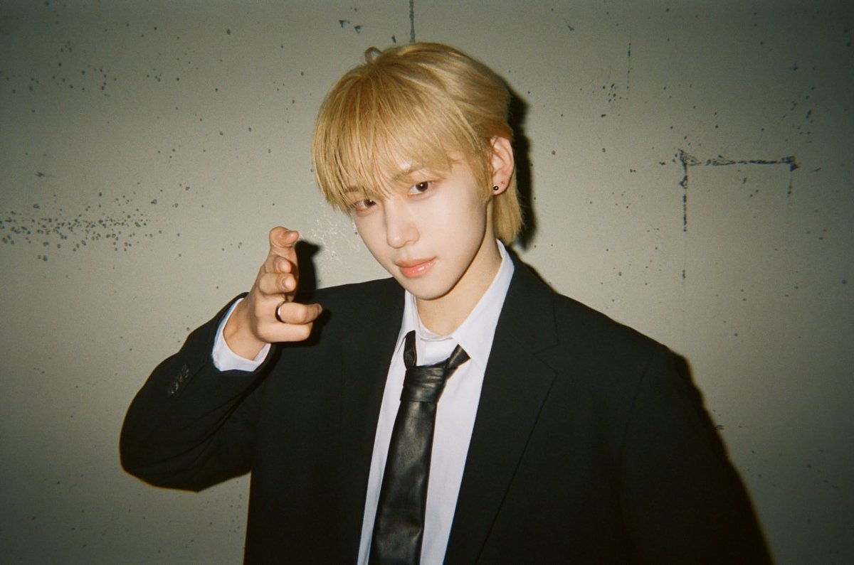 TUNEXX シファン　ツーショット SIHWAN 4/18 C2部 260304 @ tunexx_official 🖤 #시환 #SIHWAN #シファン #튜넥스 #TUNEXX
