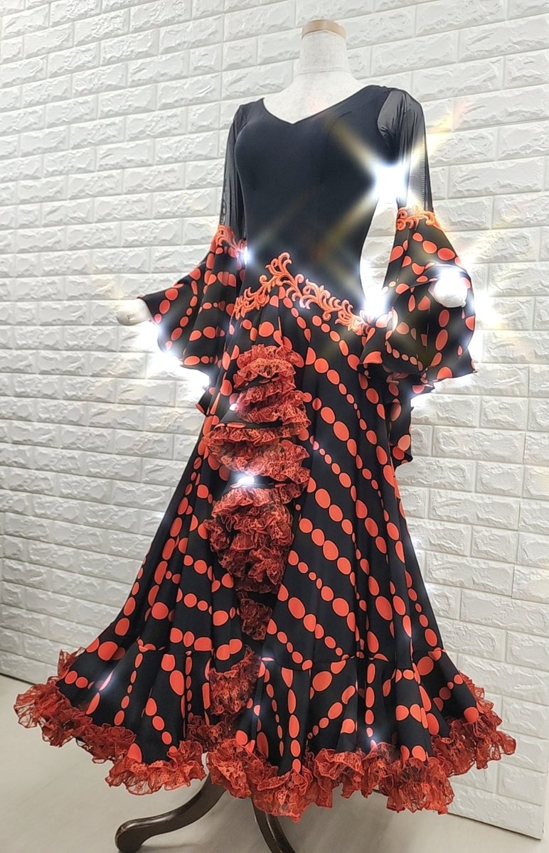 新作stylish black パソドレスです💕 石がついてなくても この迫力です