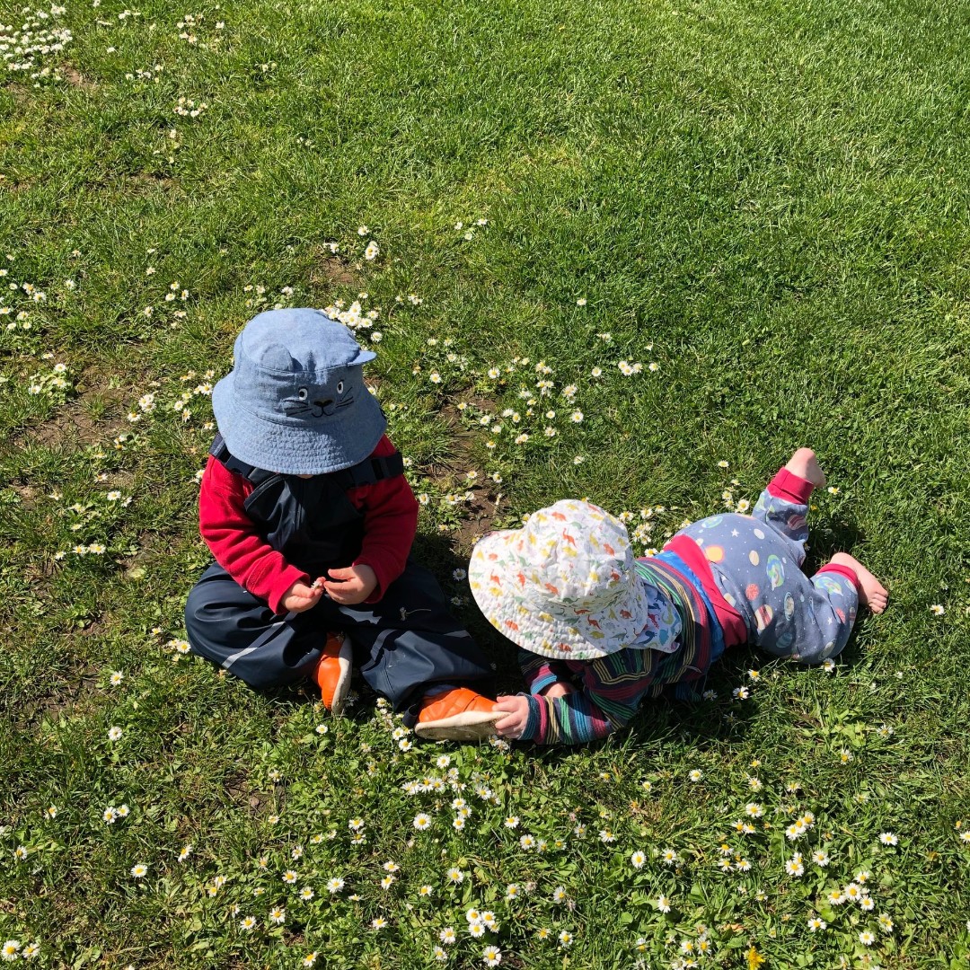 BristolCouncil's tweet image. 🗒️ Reminder for working parents.
To keep receiving your child’s funded childcare hours, make sure to renew their eligibility code before the end of the month.

To renew simply log into your Government gateway account and reconfirm.
More info👇 
#childcare #childcarechoices