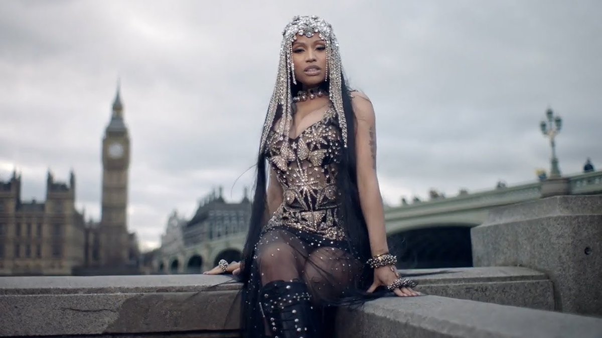 PopTingz's tweet image. 9 years ago today, Nicki Minaj released ‘No Frauds,’ with Drake and Lil Wayne.