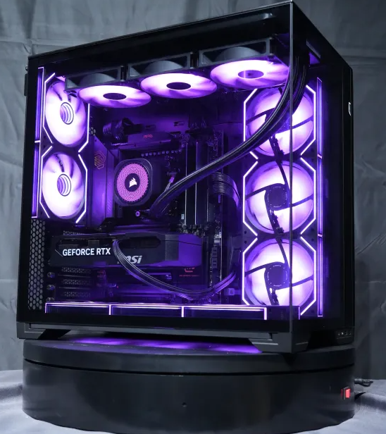 rysta_gamingpc's tweet photo. 「一台ずつ、こだわりのゲーミングPC。」 
  
デザイン性とパフォーマンスを兼ね備えた
RYSTA ゲーミングPC ゲームの世界観に合う静かで美しいデザインと、 しっかり遊べる性能を。

安心の1年保証・サポート付き。
あなたのゲーム時間を、 少しだけ特別に。
 ↓詳細・ラインナップはリプへ↓ 
 #ゲーミングPC #自作PC #RYSTA