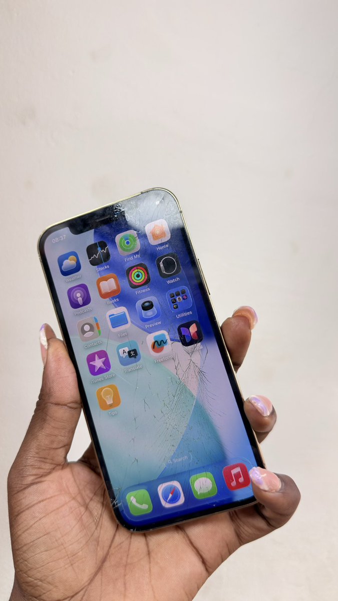 Les Business de Tata Passi 💻📲 tweet media