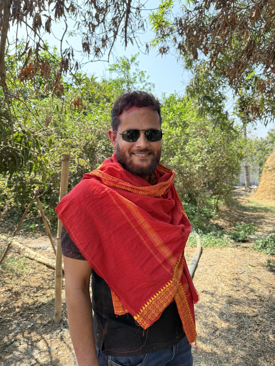 ManasKuSahu's tweet photo. ଶୁଭେଛା ଓ ଅଭିନନ୍ଦନ ସମସ୍ତଙ୍କୁ

ସମ୍ପର୍କ ଓ ଭାଇଚାରାର ପର୍ବ ହୋଲି ଅବସରରେ ଆପଣଙ୍କୁ ହାର୍ଦ୍ଦିକ ଅଭିନନ୍ଦନ ଓ ଶୁଭେଚ୍ଛା। ମହାପ୍ରଭୁଙ୍କ କରୁଣାରୁ ଏହି ପବିତ୍ର ପର୍ବ ଆପଣଙ୍କ ଜୀବନକୁ ସୁଖ, ଶାନ୍ତି ଏବଂ ସମୃଦ୍ଧିରେ ରଙ୍ଗୀନ କରିଦେଉ ଏତିକି କାମନା। 
ଆସନ୍ତୁ ସମସ୍ତେ ଏକାଠି ହୋଇ ଆନନ୍ଦ, ଉତ୍ସାହର ସହ ଏହି ପର୍ବ ପାଳନ କରିବା। https://t.co/EPULqLO2oF