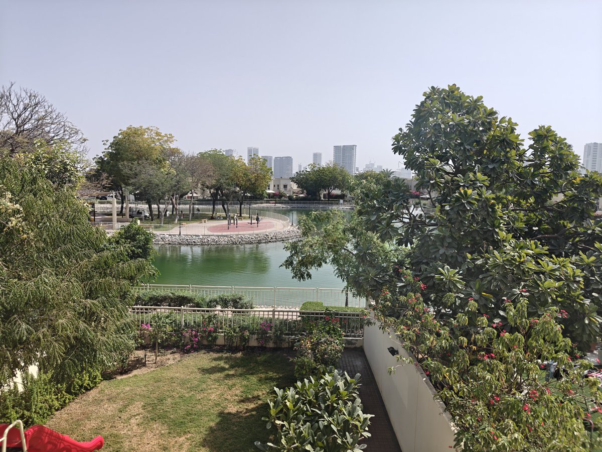 MeadBruce's tweet photo. This morning in Dubai.

Kids are in the playground, the sun is shining and life goes on. https://t.co/gY8FZlX03w