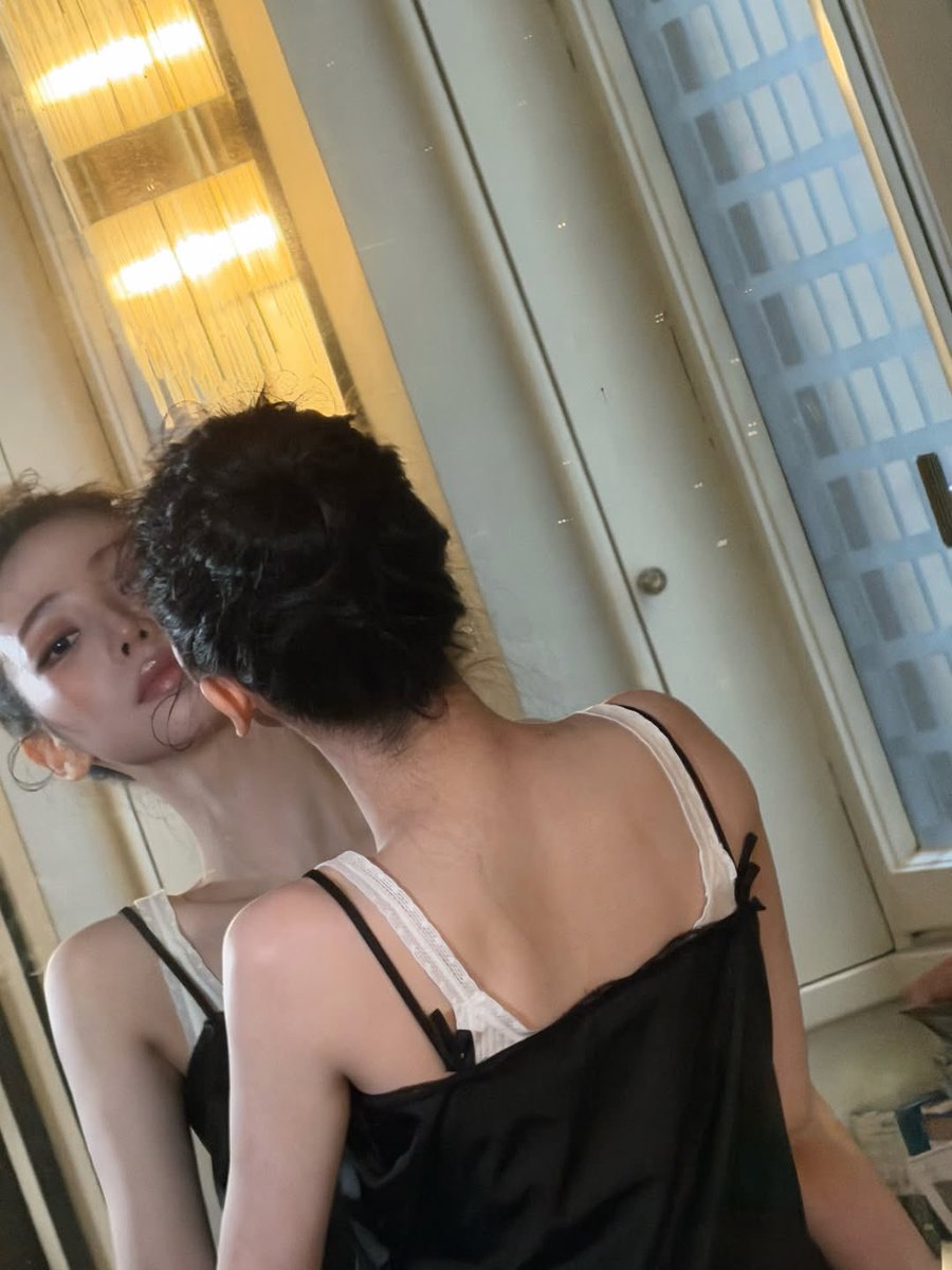 The Soft-Pawed Furce, Cherine tweet media