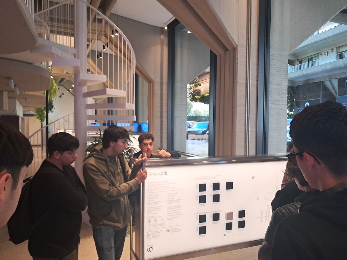 IES_Renacimiento tweet media