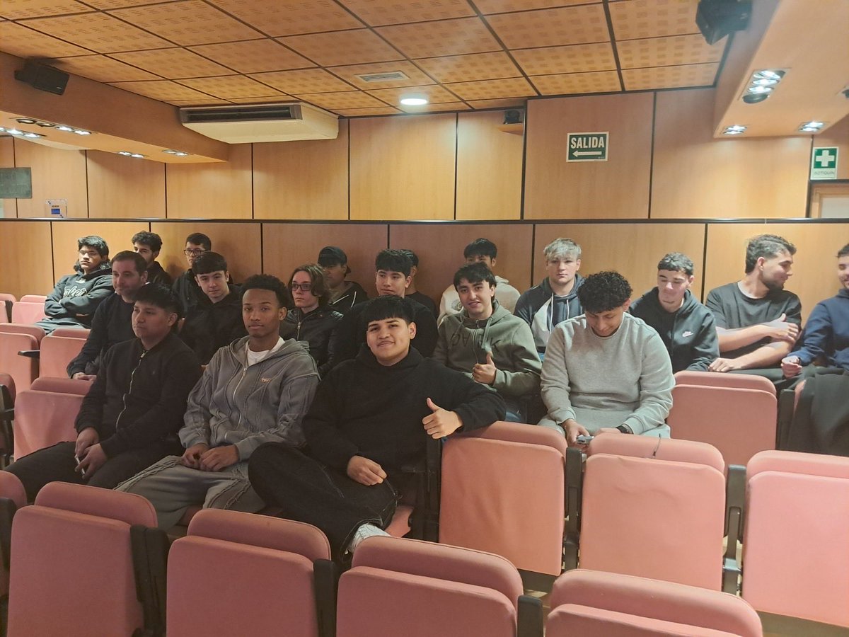 IES_Renacimiento tweet media