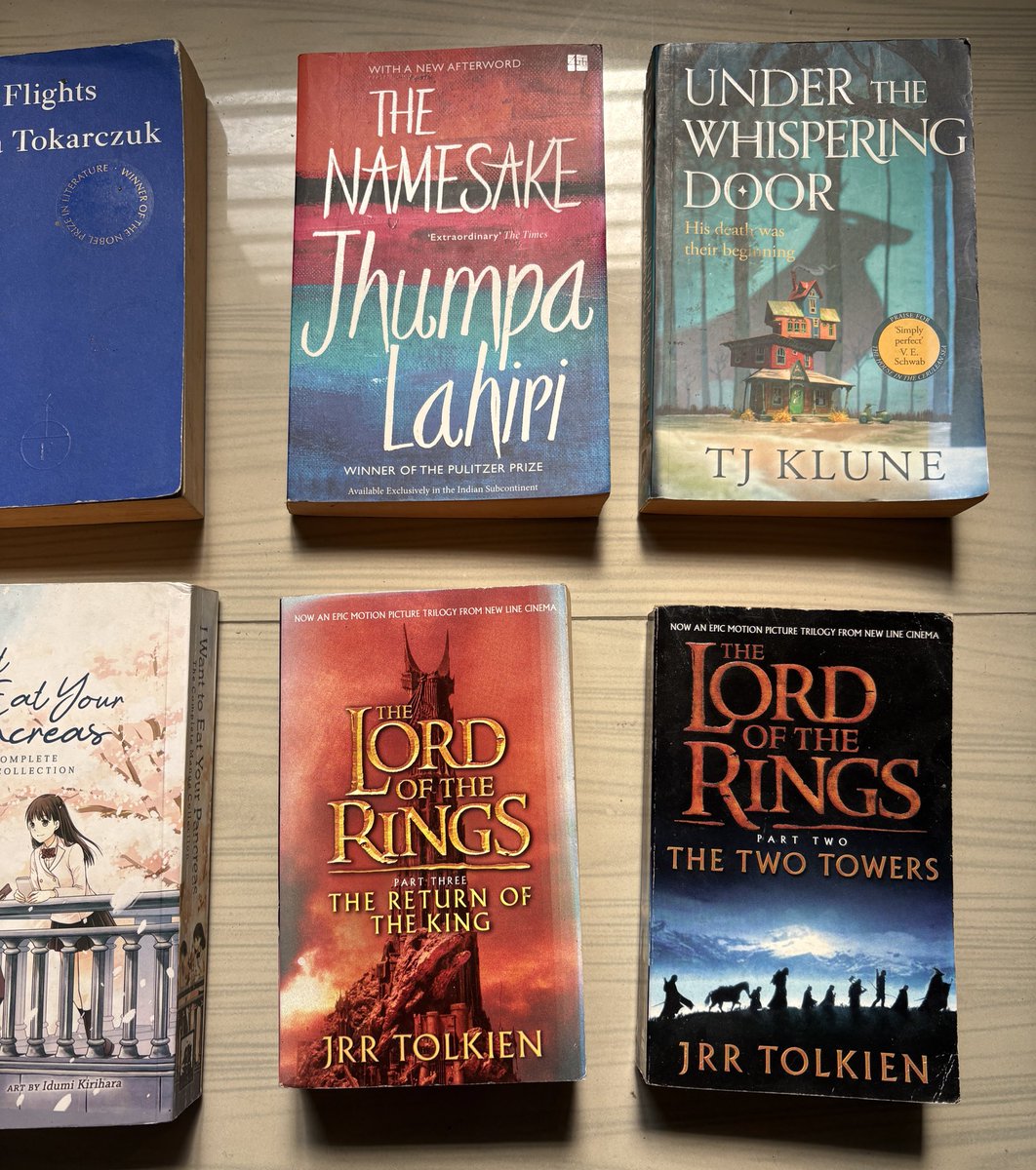 rachreeads's tweet photo. shifting to a new place so i am selling a few books of mine 💌 at really cheap prices (i need space for new books and they need new readers) 

📍india https://t.co/mLrEtQ2dkV