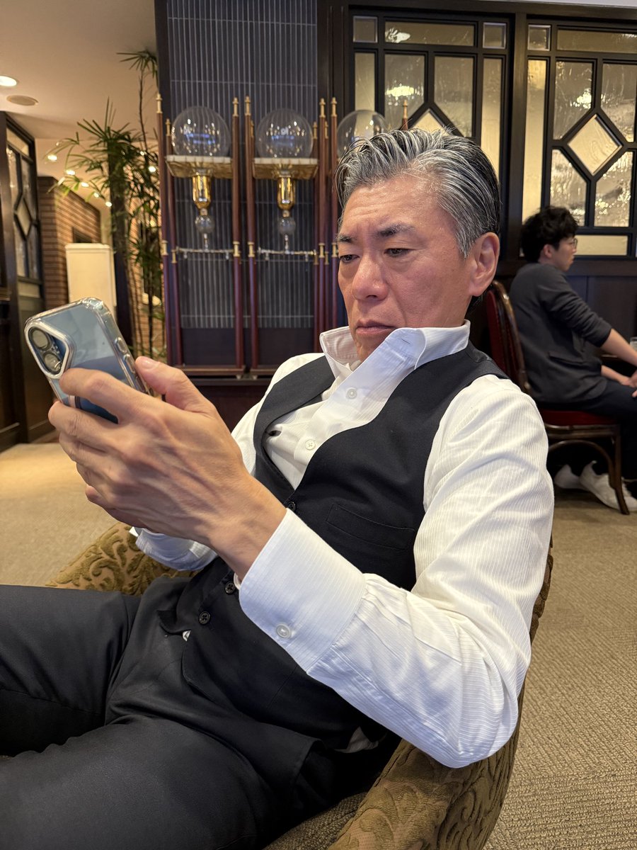 半裸監督@NiceAdult tweet media
