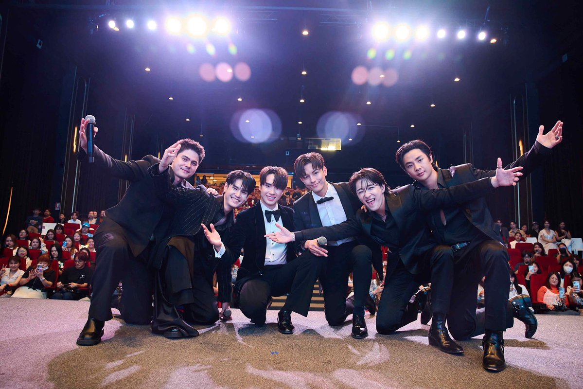 “มาสุ-ตี๋ ธนพล” เปิดสตาร์ทความฟินกลางกรุง!! โชว์เคมีหวานสะเทือนทั้งฮอลล์ในงาน “Love Like A Bike Pre-Screening”

🔗อ่านต่อ facebook.com/10006402508421…

#LoveLikeaBike #ปั่นไปให้ถึงรัก
#masu_ms #มาสุ 
#TEeThanapon #ตี๋ธนพล 
#MasuTee  #มาสุตี๋ 
#ดูทีวีกด33ดูออนไลน์ที่3Plus