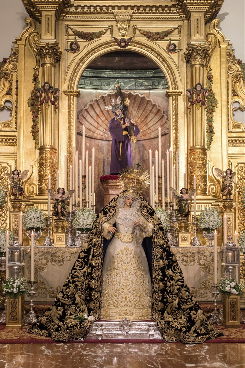BESAMANOS

Tras la finalización del Solemne Triduo que la Hermandad del Gran Poder ha celebrado en honor de la Santísima Virgen del Mayor Dolor y Traspaso, nuestra Amantísima Titular permanecerá expuesta en devoto y solemne Besamanos los días 6, 7 y 8 de marzo, en horario de 9:00