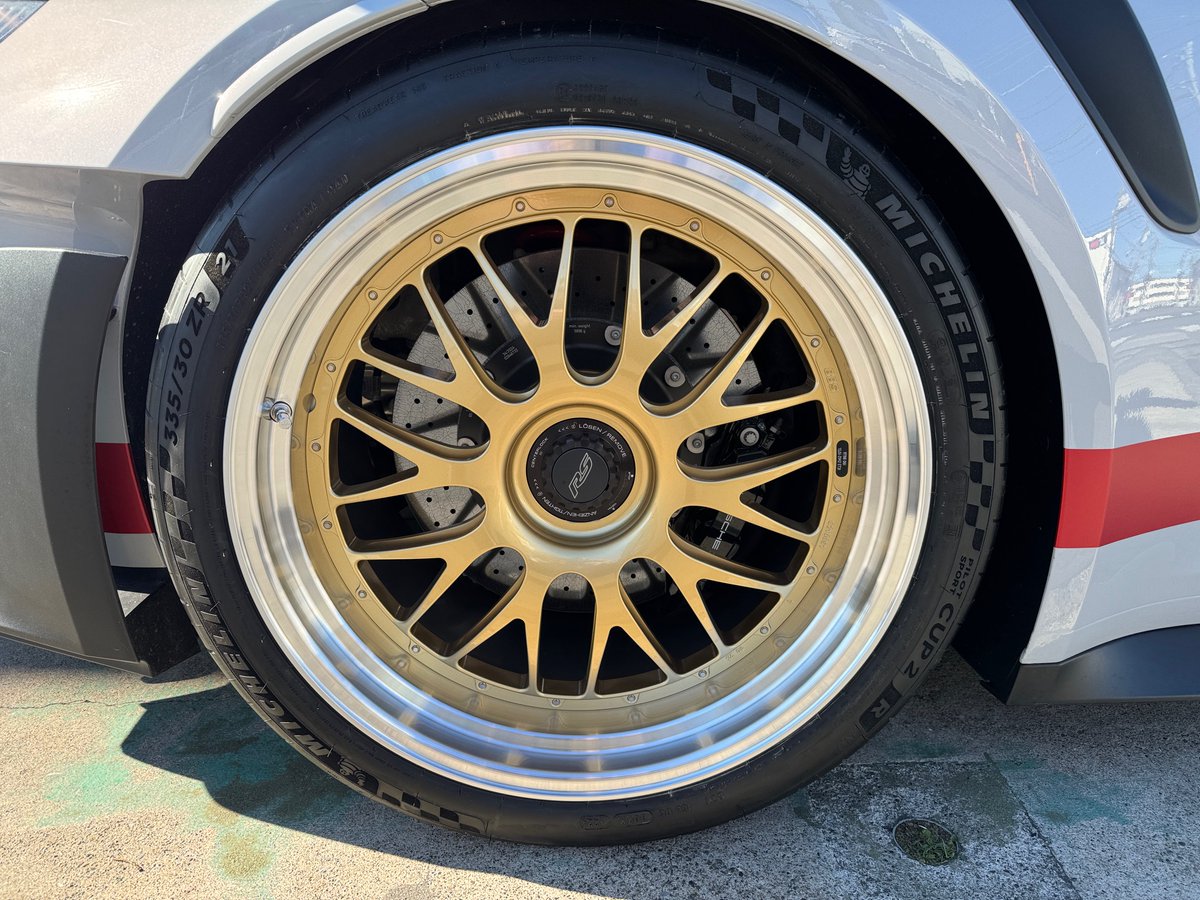 CREF_MotorSport's tweet image. 東京オートサロンで発表のBBS・RT88シリーズが発売になりました！

これはカッコいいぞ～

#bbs #rt88 #wheel #ホイール #オートサロン #porsche #992gt3rs #718GT4 #991GT3 #991GT3RS #centerlock #センターロック #ポルシェ #発売 #cref #クレフ #20inch #21inch #19inch #19インチ #20インチ