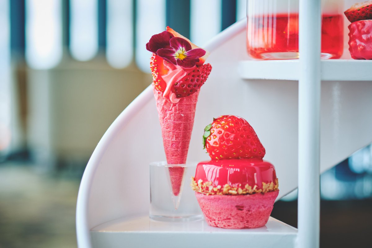 コンラッド大阪 ✨🍓Modern Victoria ストロベリーアフタヌーンティー