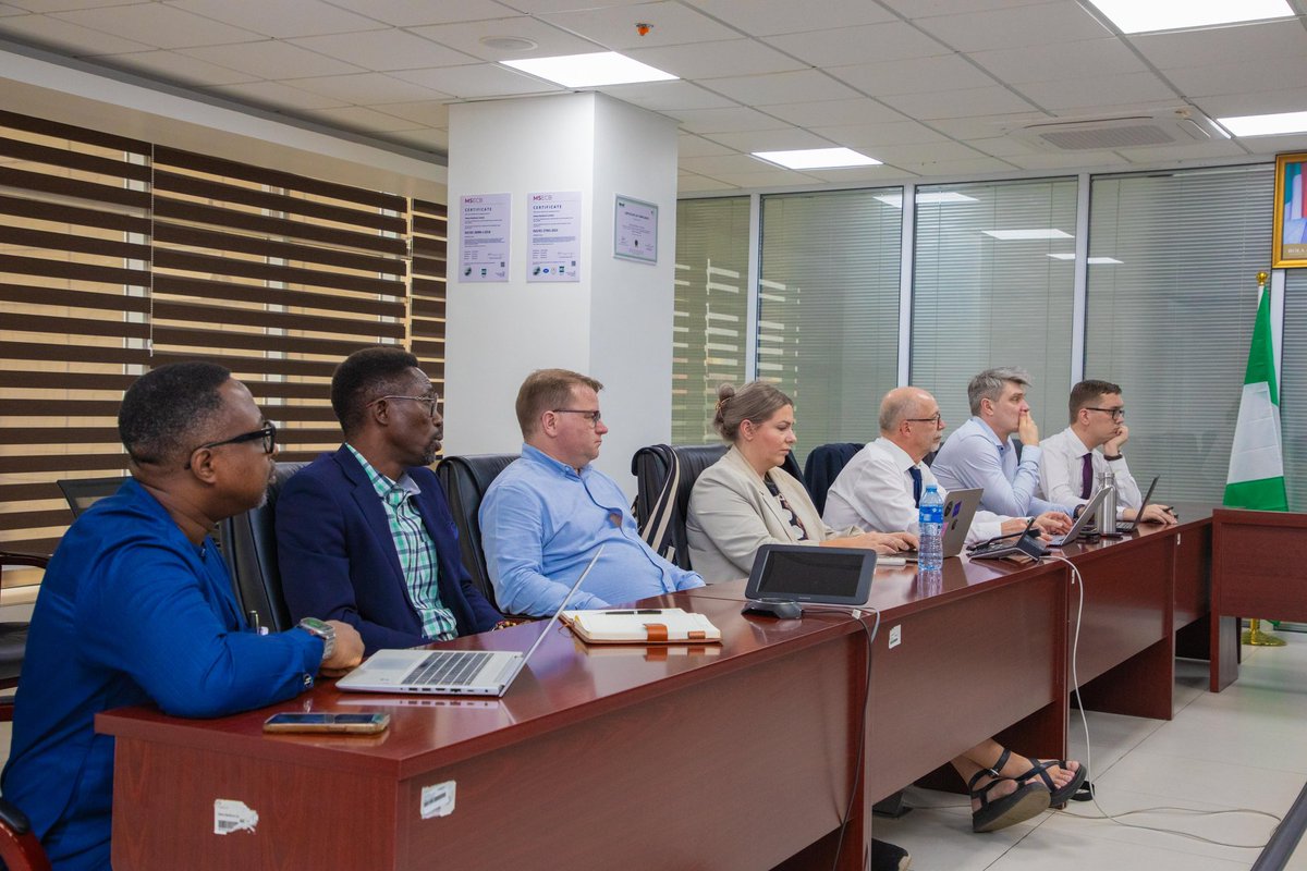 Galaxy Backbone tweet media