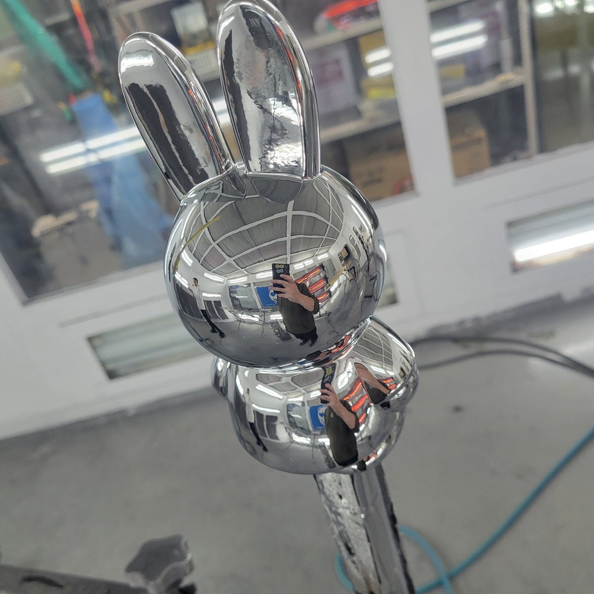 showupkaneyan's tweet image. KROMA EDGEは、塗る塗る塗る！
安定させるには場数を踏む！
スタッフ自身もかなり上達
あらゆる条件で完璧に塗れるようにひたすら塗る！
#クロマエッジ
#SHOWUP
#メッキ