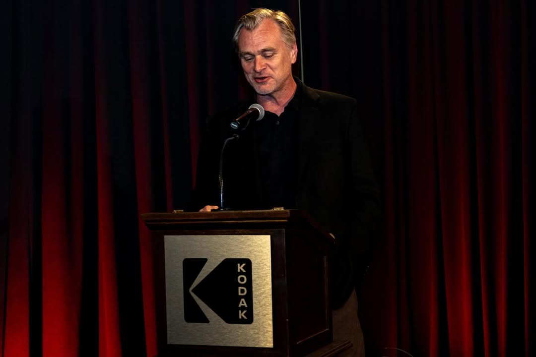 Christopher Nolan Updates tweet media