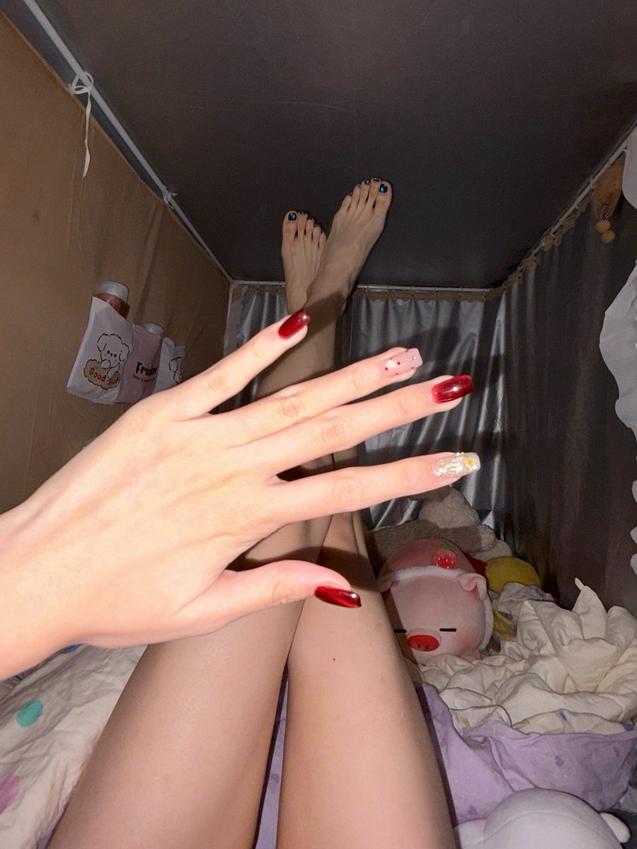 dou52200's tweet photo. 刚拍饺子皮！！开脱……上供

今天我当一次女菩萨！！！    
 
评论区点赞扣1的全都有份！！ https://t.co/rqP80UvIv4