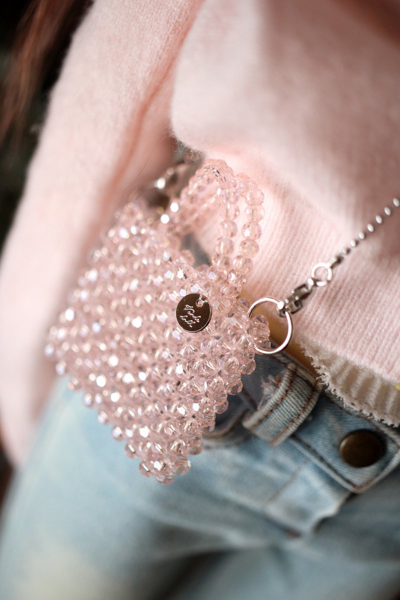 HONO🎀2

PINK/SILVER

PINK×GOLDの甘い感じも好きだけど
PINK×SILVERの爽やかさも好きです