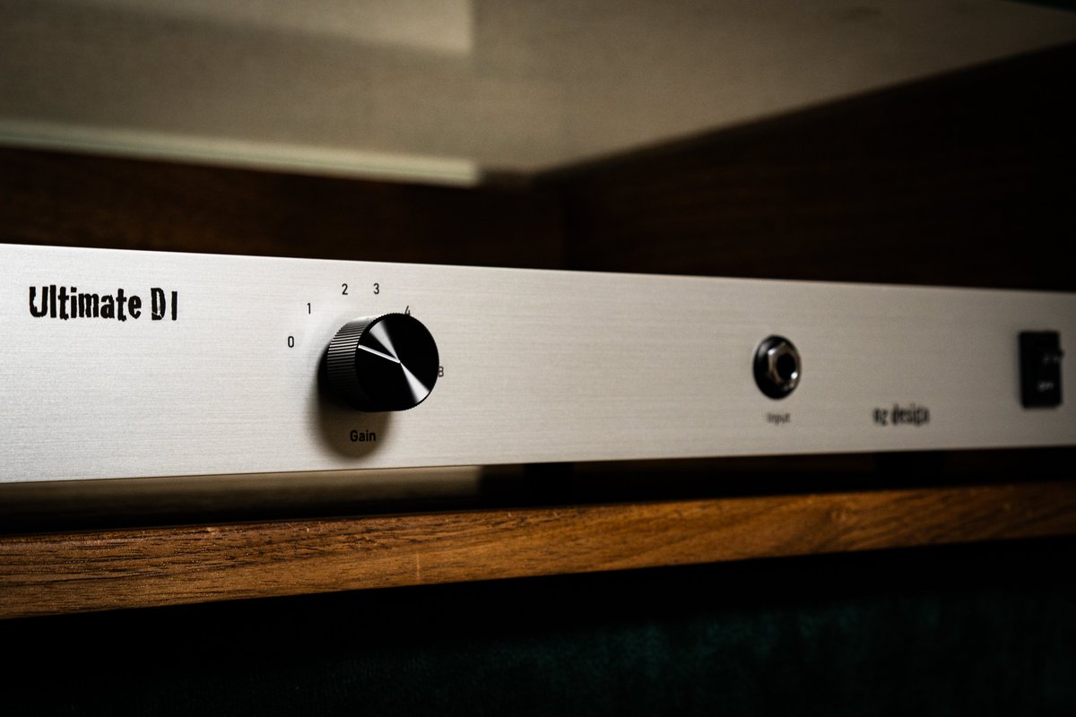 Ultimate DI】 普段は小型据え置きケースですが、特注でラッキング