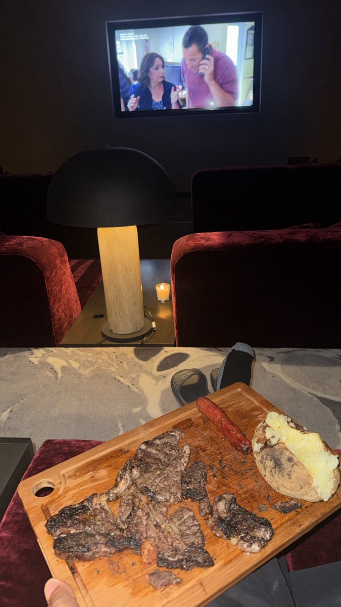 Amondo Redmond (@amondoredmond) on Twitter photo 