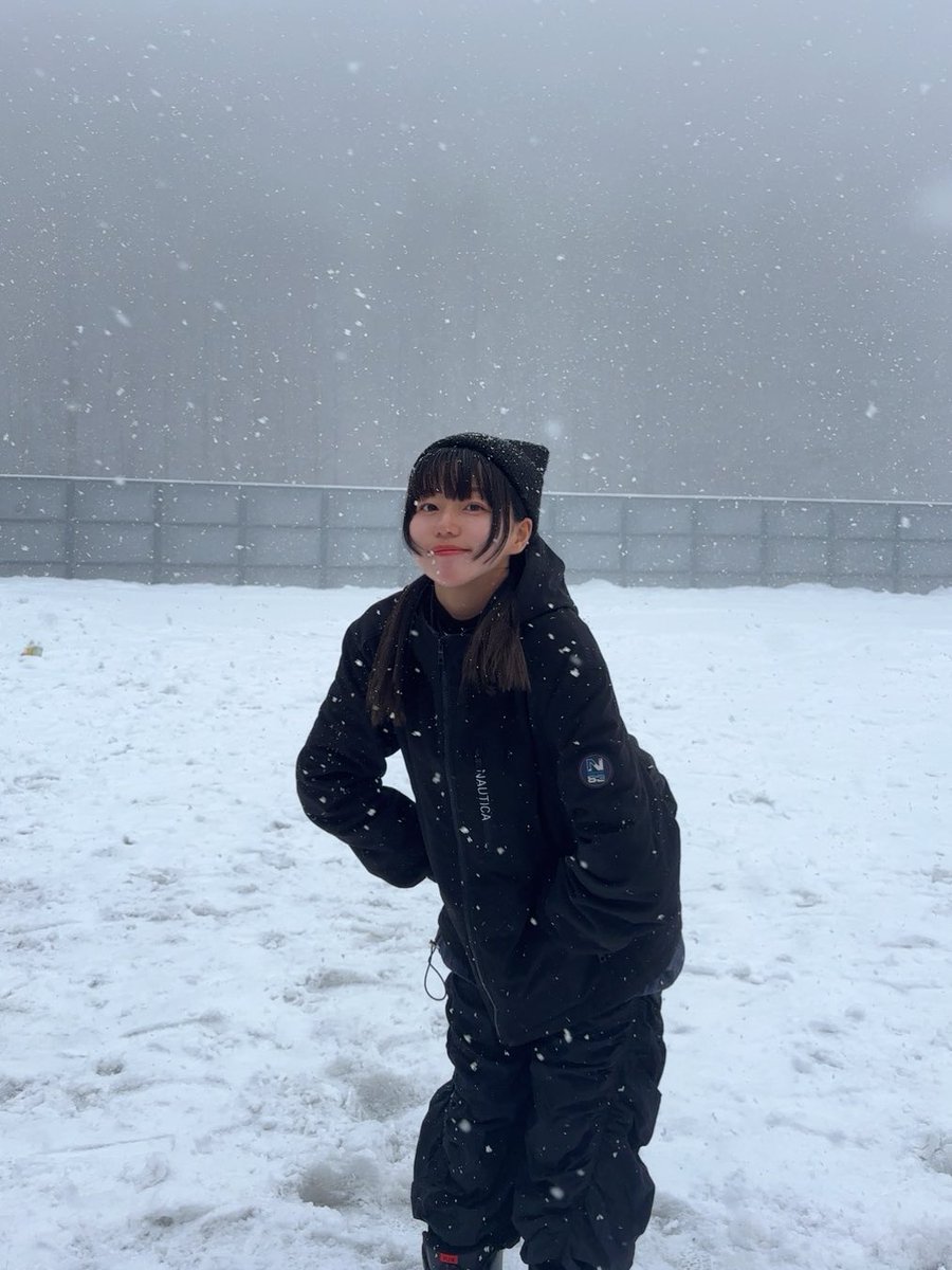 juri_117's tweet photo. 雪国満喫。❄️

アルバム「あまちゅ愛！」聴いてくれたかな？
▶︎ https://t.co/c9bbqK5lb2 https://t.co/0cyUxSywAA