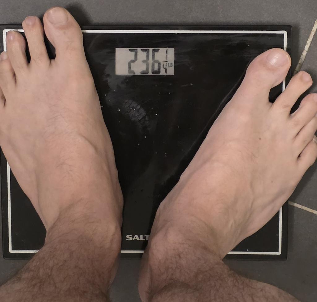 HumiliationSlu's tweet photo. Latest weigh in for @TemptressTartan  who has blackmailed me in to losing 37.8lb so far from my all time high. 

My BMI is finally back under 30! I https://t.co/mrFg4xLpfh