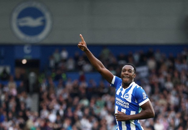 Darker Skinn_⏰_ tweet media